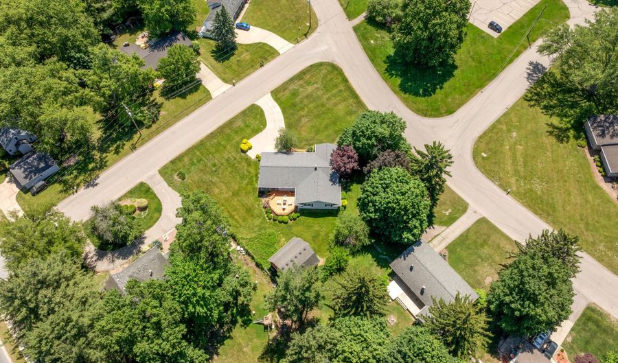 11159 Northgate Ave, Allendale, MI 49401 - 4 Beds, 2 Bath