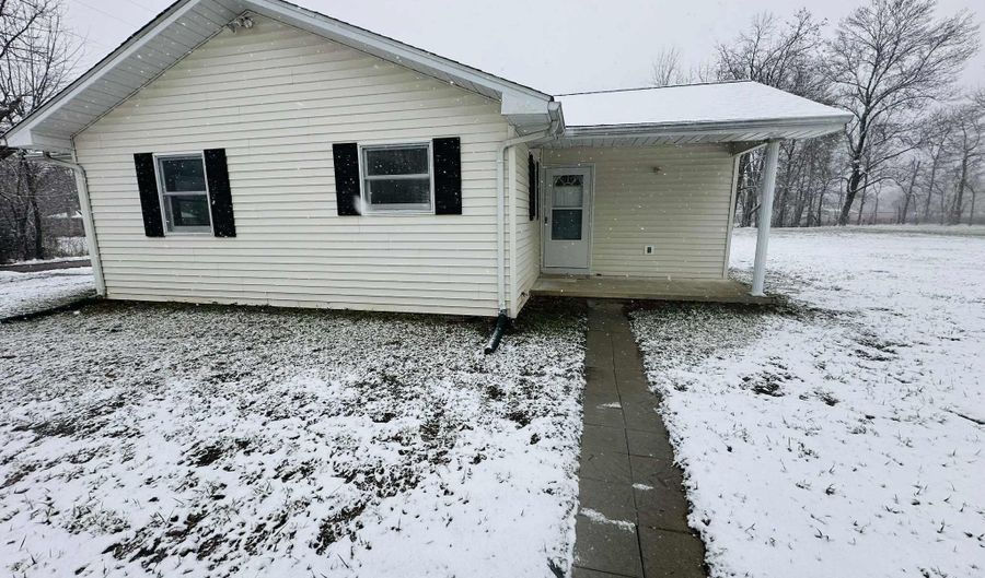 2158 Coveyville Rd, Bedford, IN 47421 - 2 Beds, 1 Bath