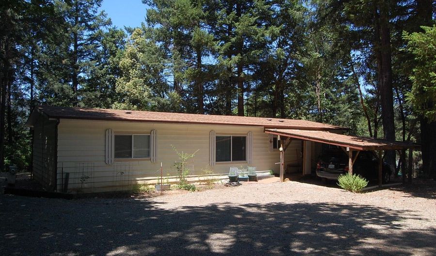 350 Hamilton Ave, Cave Junction, OR 97523 - 2 Beds, 2 Bath