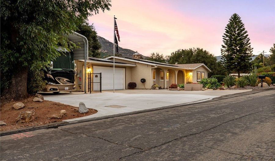 3740 Foxley Dr, Escondido, CA 92027 - 3 Beds, 2 Bath
