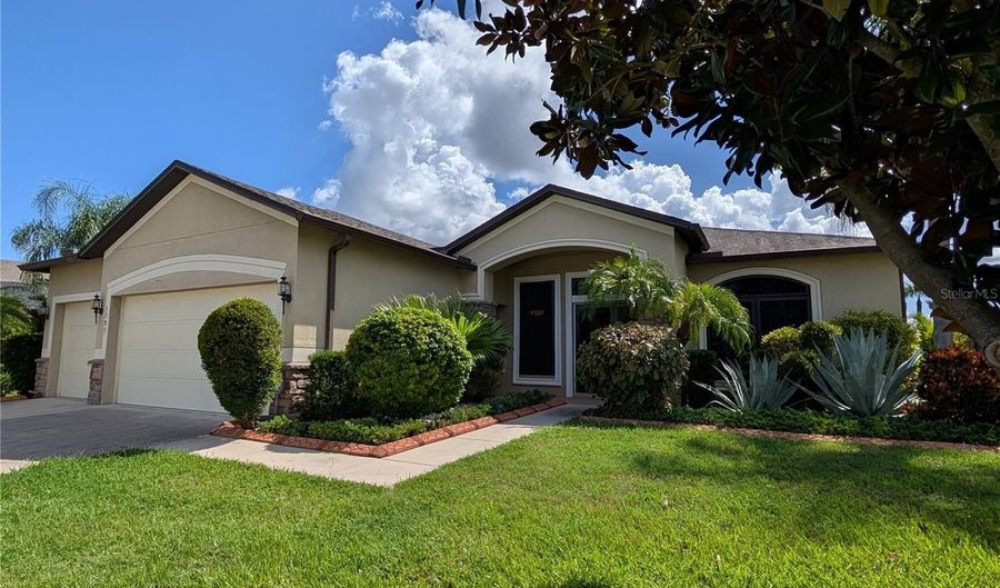 5303 MOON SHELL Dr, Apollo Beach, FL 33572 - 4 Beds, 3 Bath
