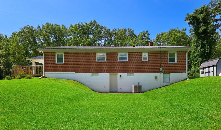 1168 KY-587, Beattyville, KY 41311 - 3 Beds, 1 Bath
