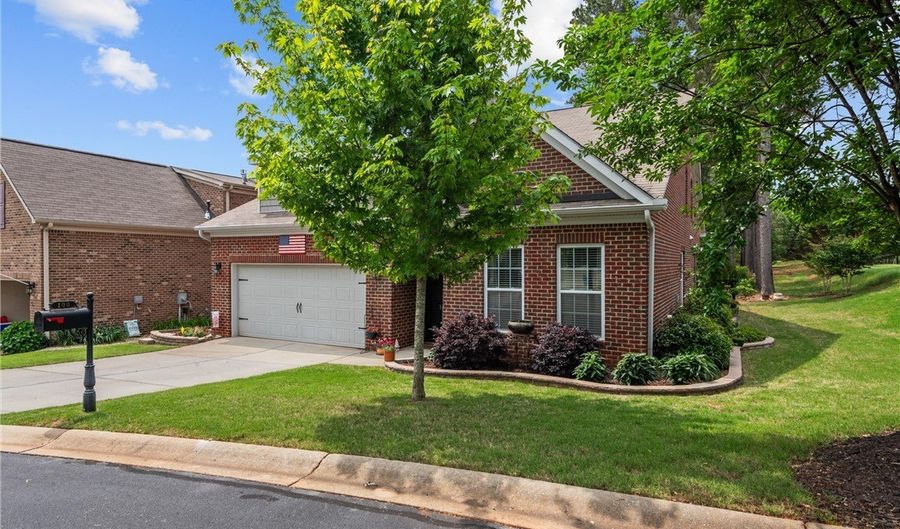 100 Golden Eagle Ln, Anderson, SC 29621 - 4 Beds, 3 Bath