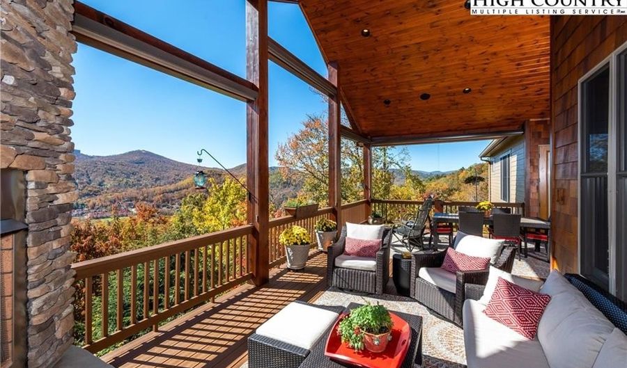 484 Farm Loop Rd, Banner Elk, NC 28604 - 5 Beds, 5 Bath