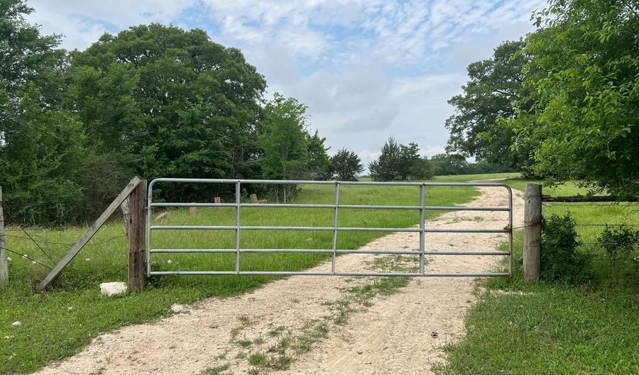 R13945 A0049 J Peterson Tract 11 Acres, Anderson, TX 77830 - 0 Beds, 0 Bath