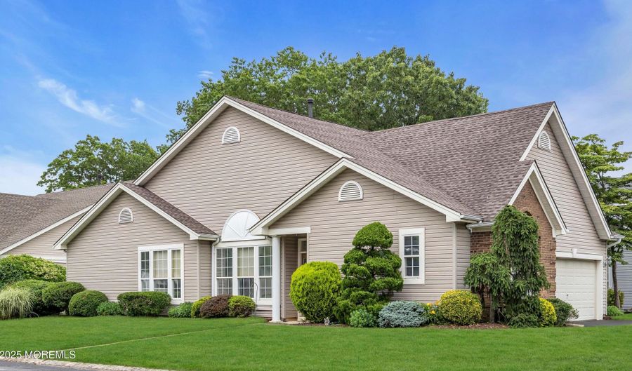 143 Sylvan Lake Blvd, Bayville, NJ 08721 - 2 Beds, 2 Bath
