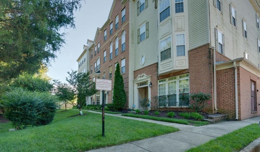 8507 HALLIE ROSE Pl, Alexandria, VA 22309 - 3 Beds, 3 Bath