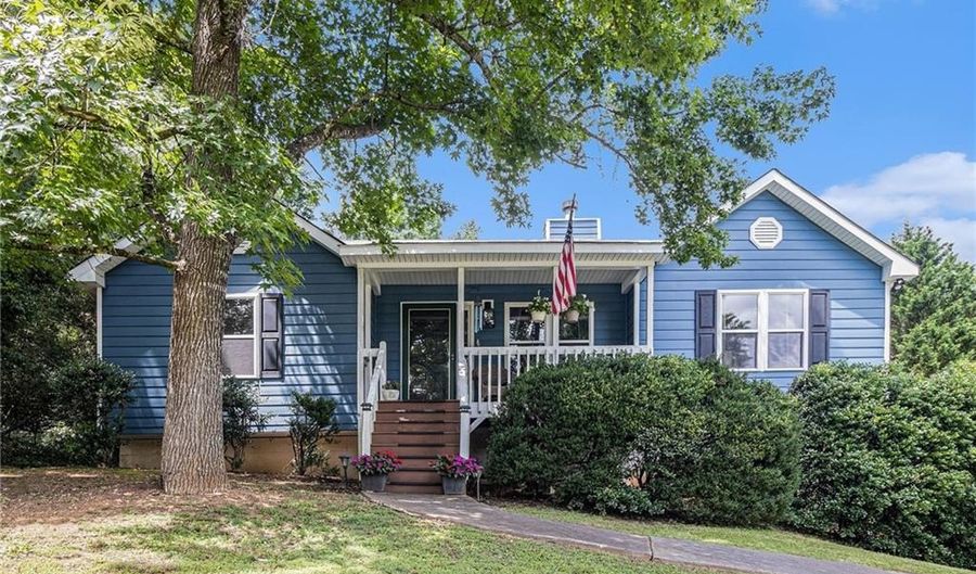 14 Ridge Dr NW, Adairsville, GA 30103 - 3 Beds, 2 Bath