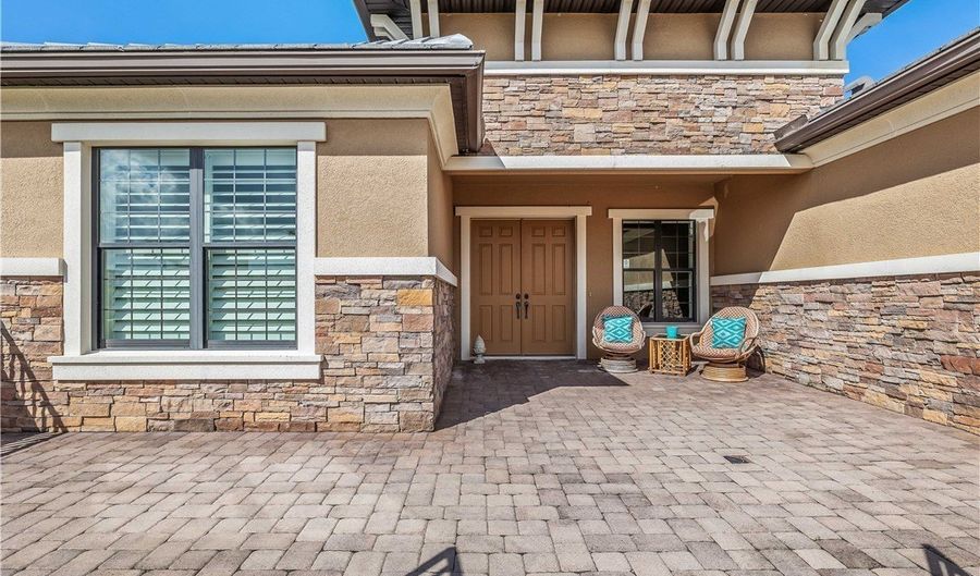 3341 Chestnut Grove Dr, Alva, FL 33920 - 3 Beds, 4 Bath
