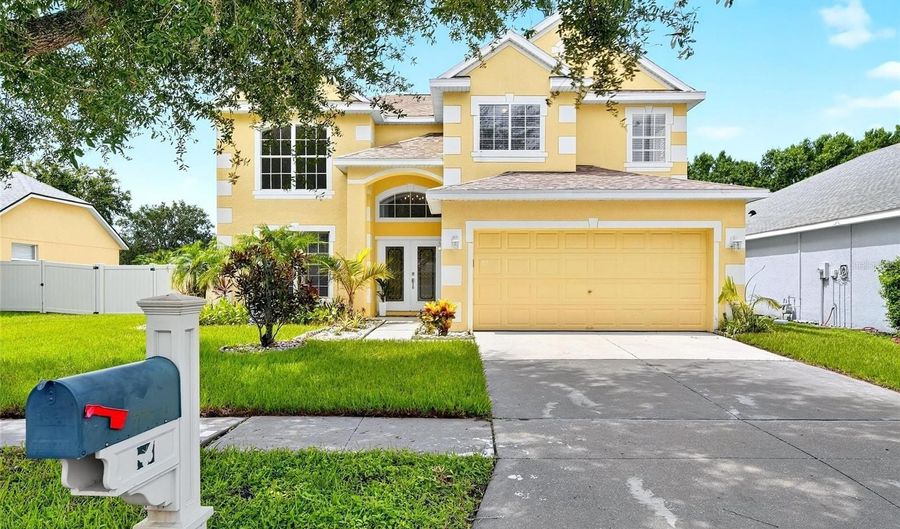 7711 NOTTINGHILL SKY Dr, Apollo Beach, FL 33572 - 4 Beds, 3 Bath