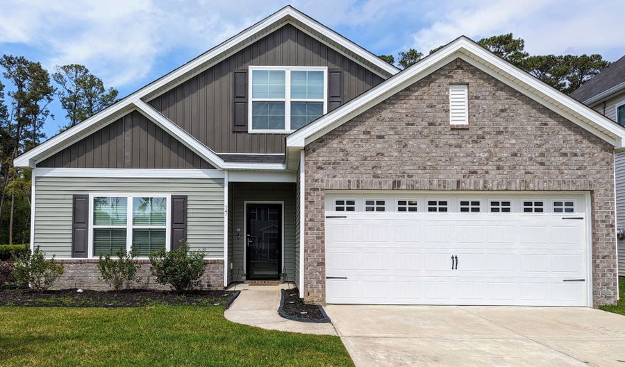 17 Chestnut St, Beaufort, SC 29906 - 3 Beds, 2 Bath
