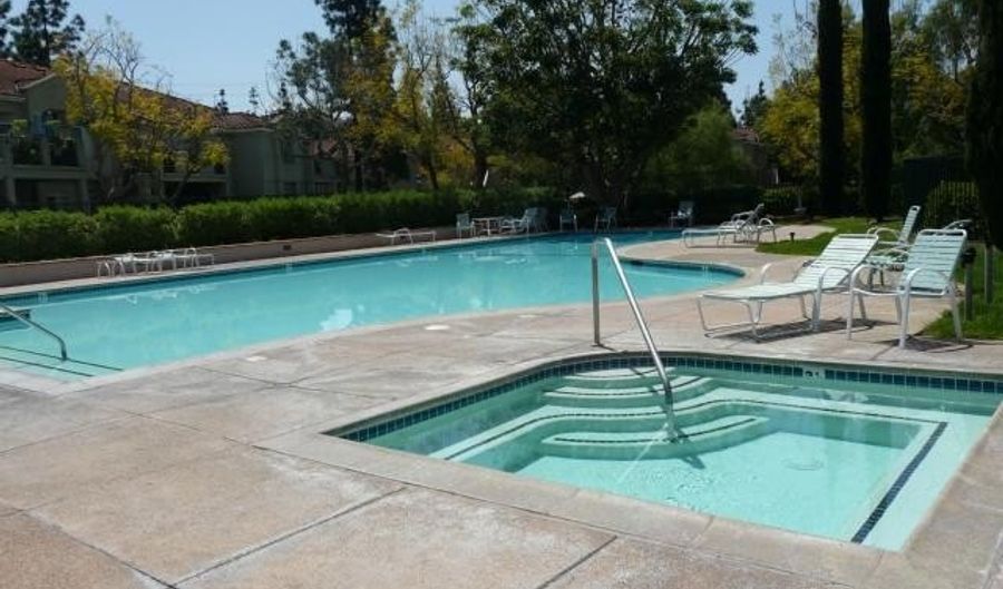 4 Sandpiper Ln, Aliso Viejo, CA 92656 - 1 Beds, 1 Bath