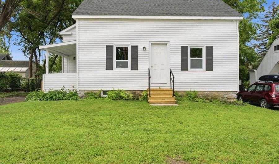 109 County St, Bennington, VT 05201 - 4 Beds, 2 Bath