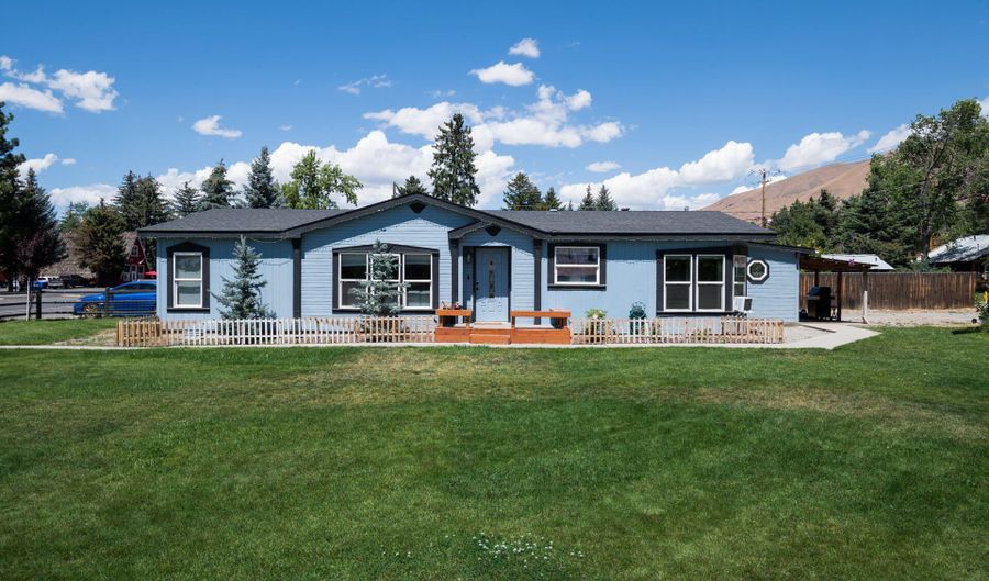 308 306 N Main St, Bellevue, ID 83313 - 3 Beds, 2 Bath