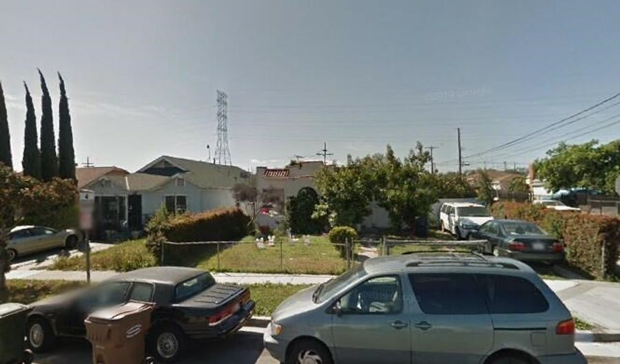 1458 W 97th St, Los Angeles, CA 90047 - 2 Beds, 1 Bath