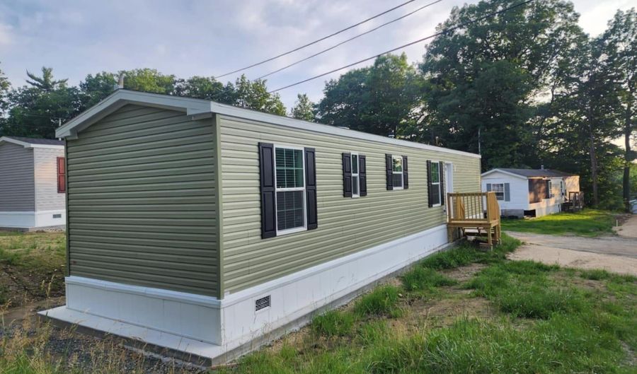 32 Cassie Ln, Bennington, VT 05201 - 2 Beds, 2 Bath