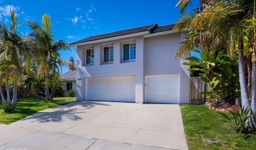 2204 Recodo Ct, Carlsbad, CA 92009 - 4 Beds, 3 Bath