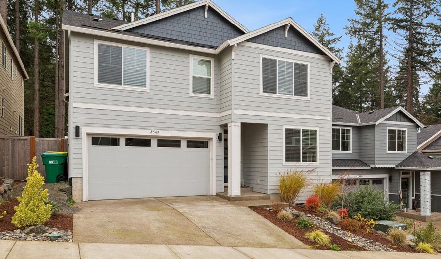 8549 SW 176TH Ave, Beaverton, OR 97007 - 5 Beds, 3 Bath