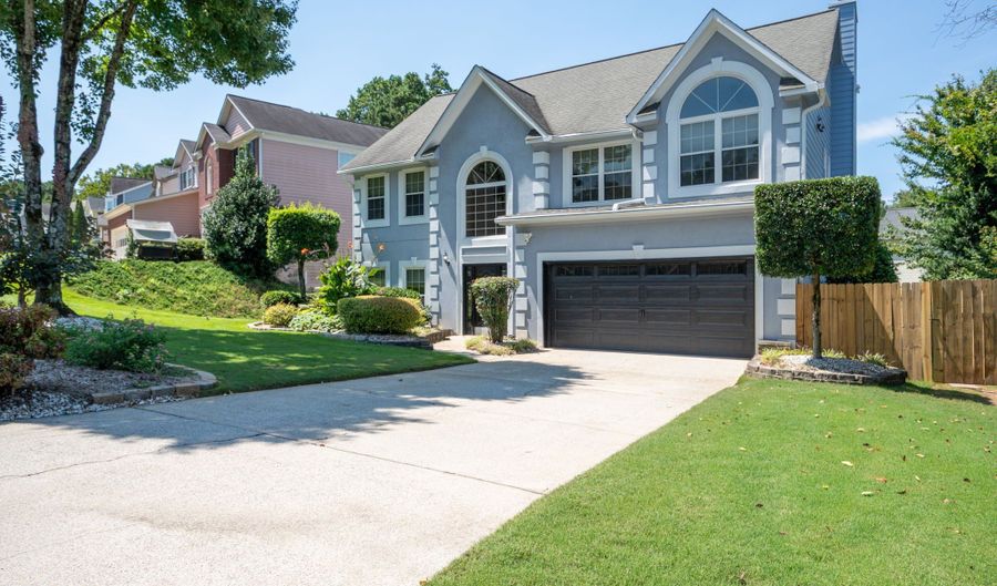 5425 Taylor, Alpharetta, GA 30022 - 4 Beds, 3 Bath