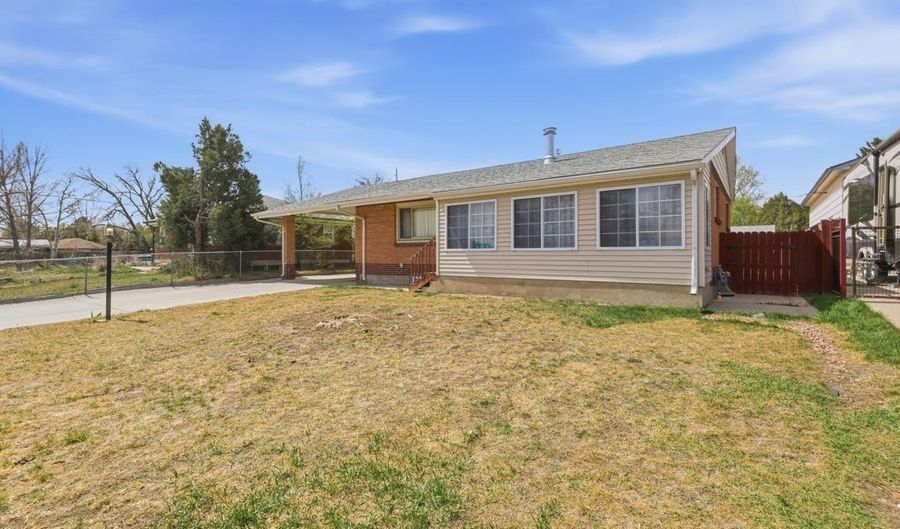 4714 SAGEBRUSH Ave, Cheyenne, WY 82009 - 4 Beds, 2 Bath