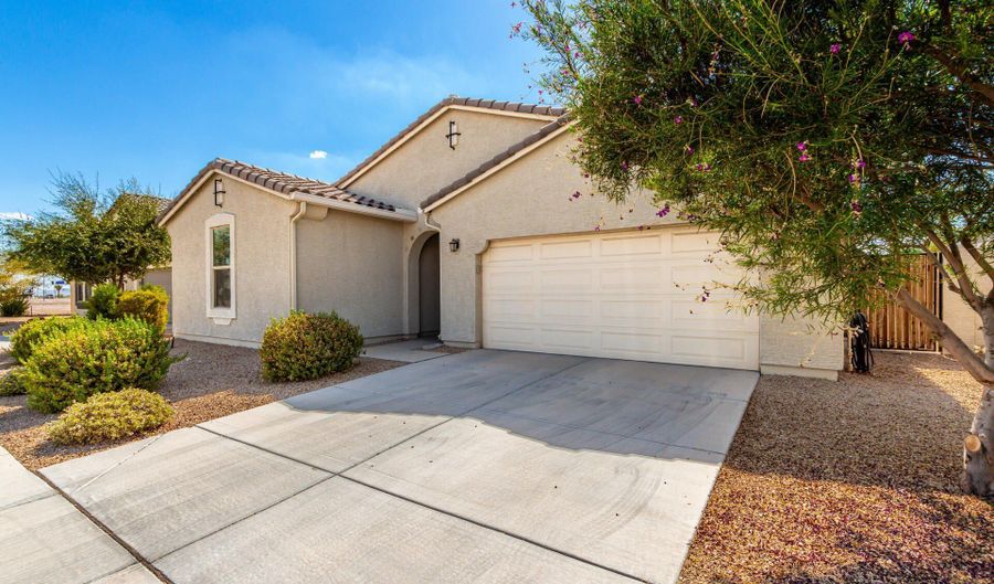 468 S 194TH Ln, Buckeye, AZ 85326 - 3 Beds, 3 Bath