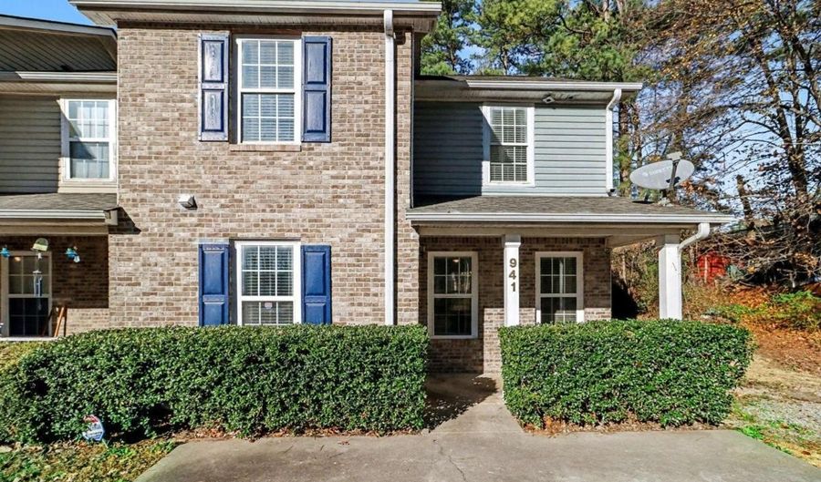 941 Windwood Ct, Atlanta, GA 30349 - 3 Beds, 2 Bath