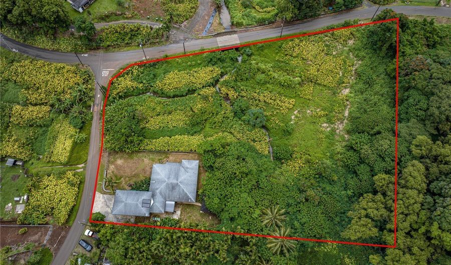 47-310 Mapumapu Rd, Kaneohe, HI 96744 - 6 Beds, 3 Bath