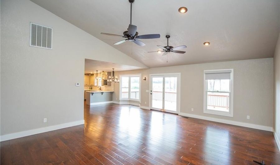 1904 Mayflower Rd, Bentonville, AR 72713 - 3 Beds, 3 Bath