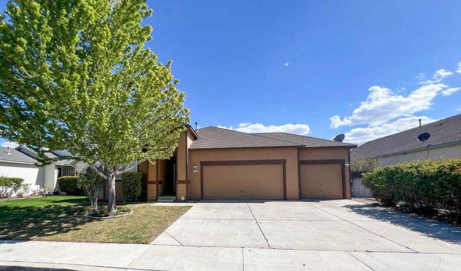 1135 Mountain Rose Dr, Fernley, NV 89408 - 3 Beds, 2 Bath