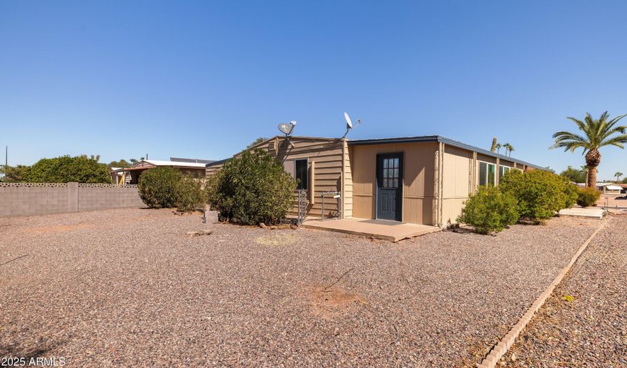 25424 S MONTANA Ave, Sun Lakes, AZ 85248 - 3 Beds, 2 Bath