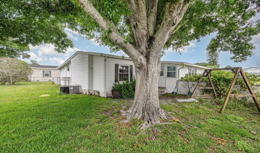 915 Balsam St, Barefoot Bay, FL 32976 - 3 Beds, 2 Bath