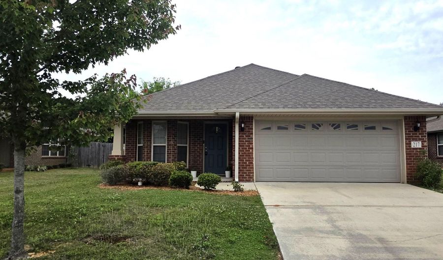 217 CRISFIELD Cir, Alabaster, AL 35007 - 3 Beds, 2 Bath