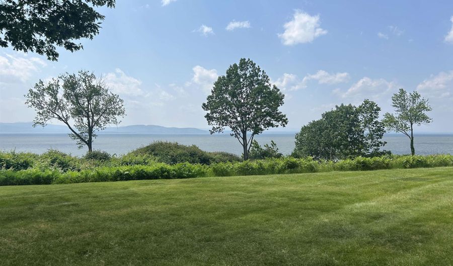 28 Northshore Dr, Burlington, VT 05408 - 3 Beds, 3 Bath
