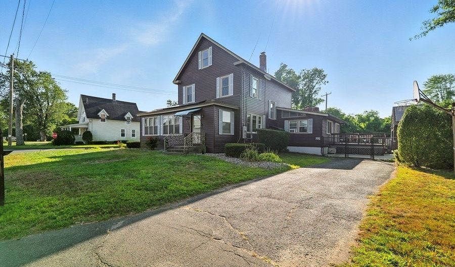 138 Suffield St, Agawam, MA 01001 - 3 Beds, 2 Bath