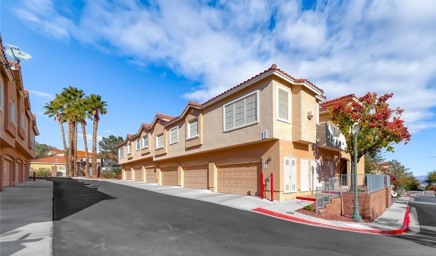 108 Topsail Dr #108, Boulder City, NV 89005 - 3 Beds, 2 Bath