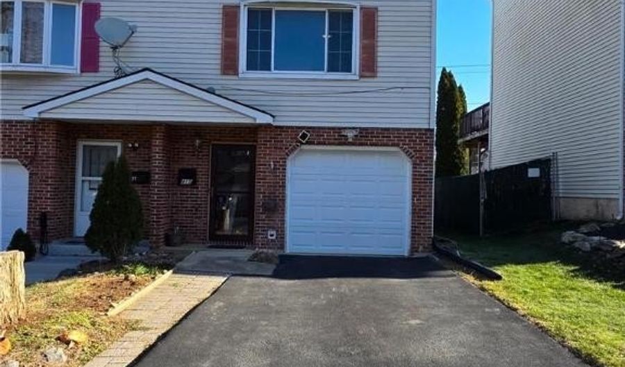 415 N Fenwick St, Allentown, PA 18109 - 3 Beds, 3 Bath