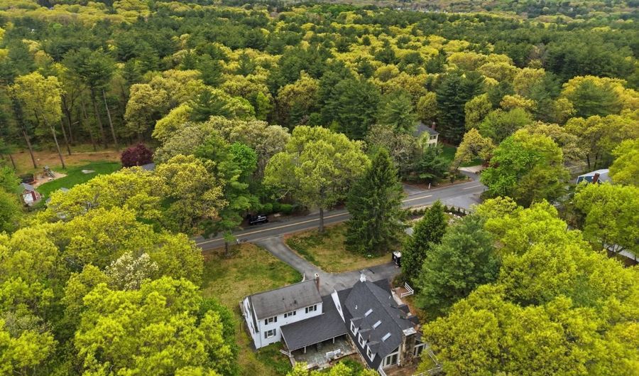 7 Page Rd, Bedford, MA 01730 - 5 Beds, 4 Bath