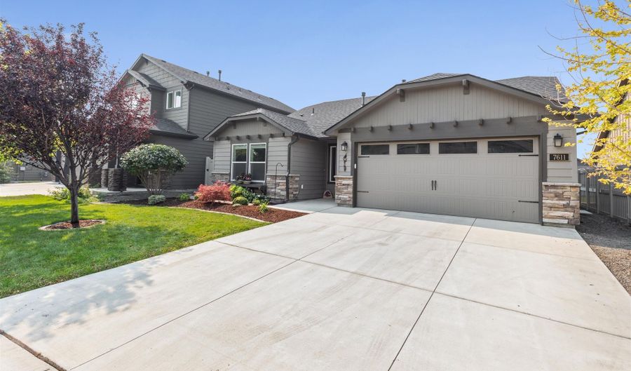 7611 W Corona Dr, Boise, ID 83709 - 3 Beds, 2 Bath