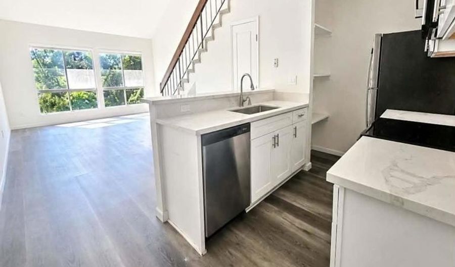 6111 Rancho Mission Rd 310, San Diego, CA 92108 - 2 Beds, 2 Bath