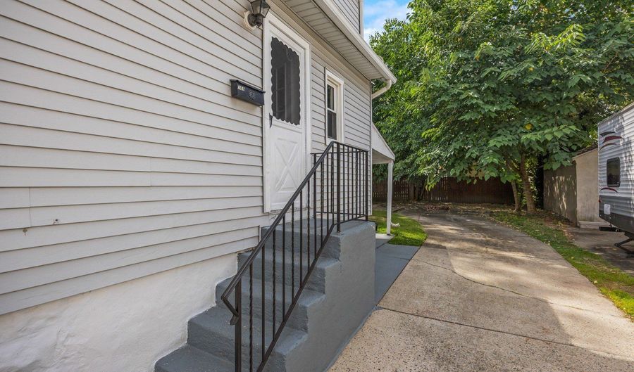 16 Beloit Ave, Audubon, NJ 08106 - 4 Beds, 2 Bath