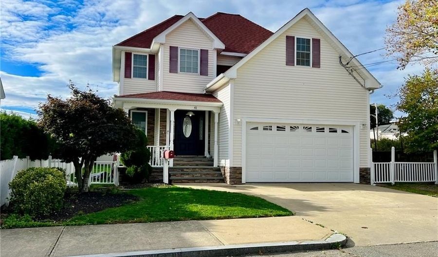 41 Follett St, East Providence, RI 02914 - 4 Beds, 2 Bath