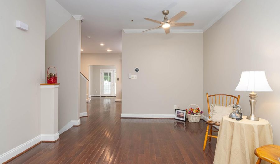 613 BERWICK Ct, Abingdon, MD 21009 - 3 Beds, 4 Bath