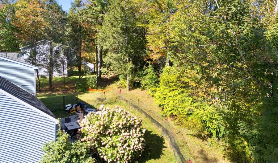 115 Country Hl, Brattleboro, VT 05301 - 3 Beds, 2 Bath