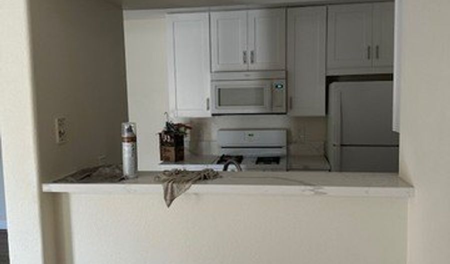950 Seven Hills Dr 716, Henderson, NV 89052 - 2 Beds, 2 Bath