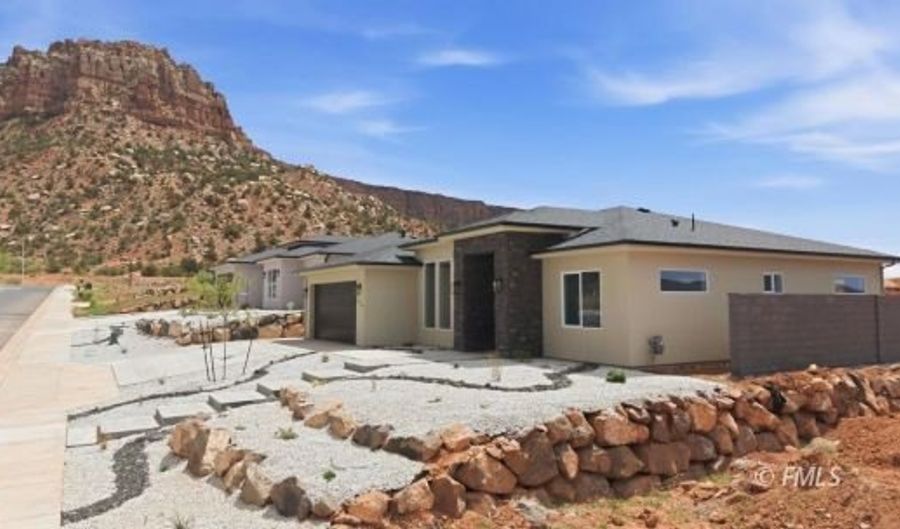231 E Mohave Ave, Colorado City, AZ 86021 - 3 Beds, 2 Bath