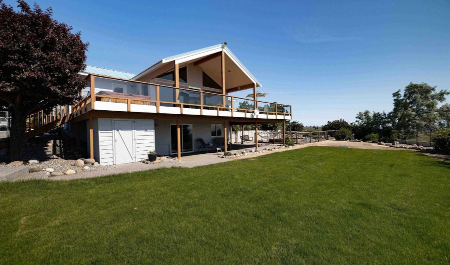 24 Cielo Cir, Brewster, WA 98812 - 2 Beds, 2 Bath