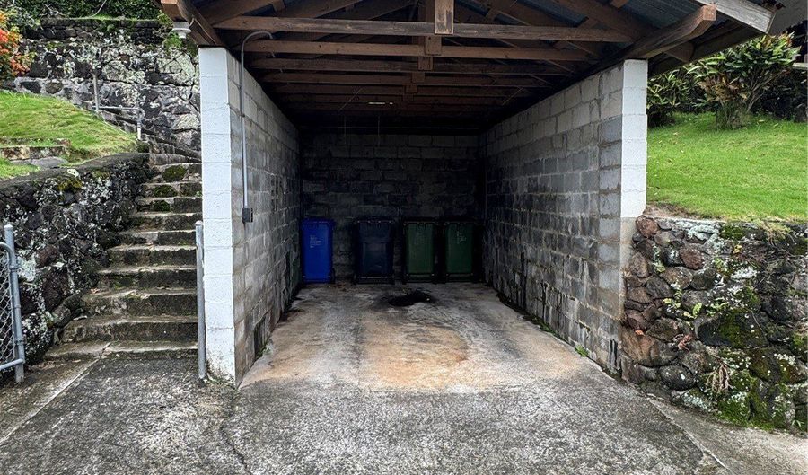 3369 Paty Dr, Honolulu, HI 96822 - 3 Beds, 1 Bath