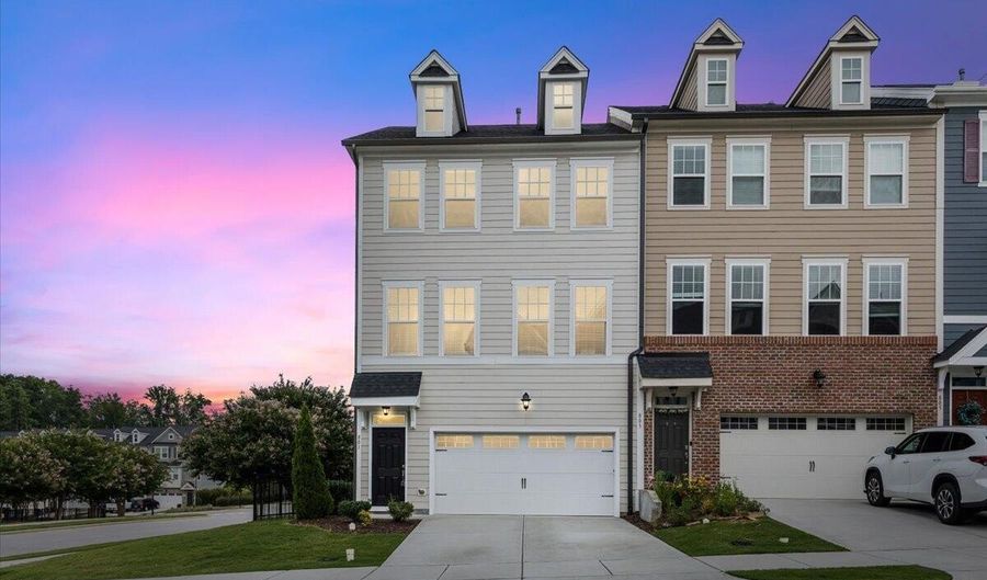 801 Grafton Peak Ln, Apex, NC 27523 - 3 Beds, 3 Bath