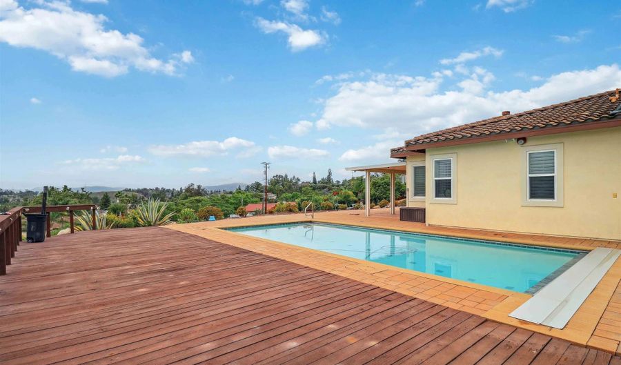 2387 Country Heights Rd, Escondido, CA 92026 - 3 Beds, 3 Bath