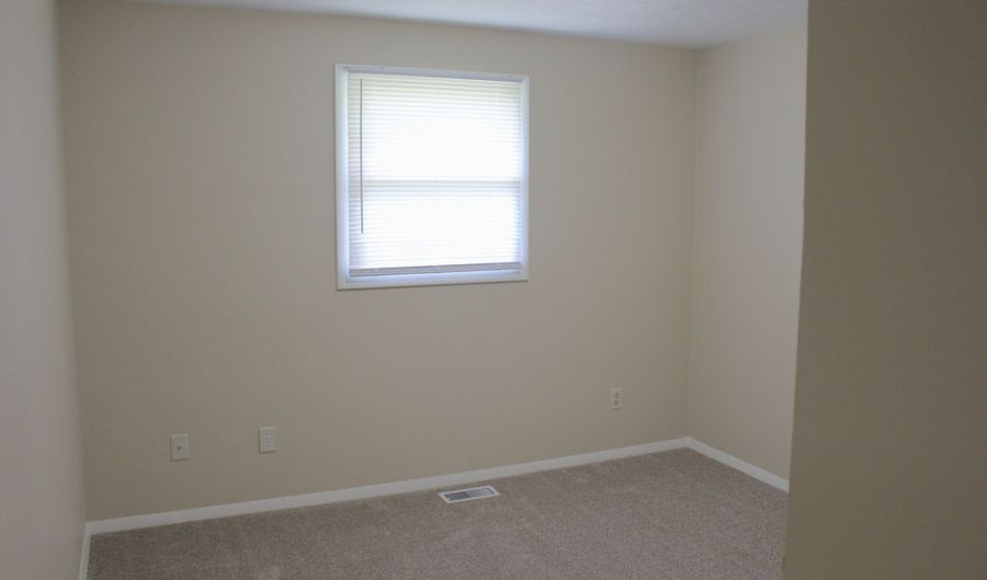 310 Stoner Dr, Anderson, IN 46013 - 3 Beds, 2 Bath